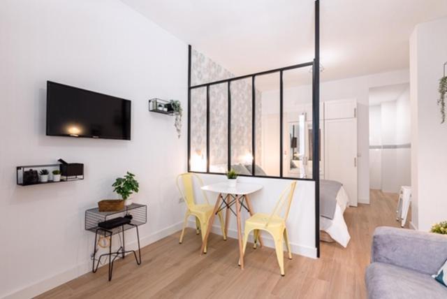 Loft And Bike Alameda Apartment Seville Luaran gambar